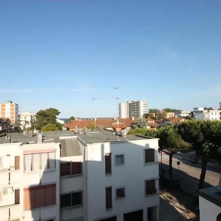Locazione Turistica Felix Apartman *